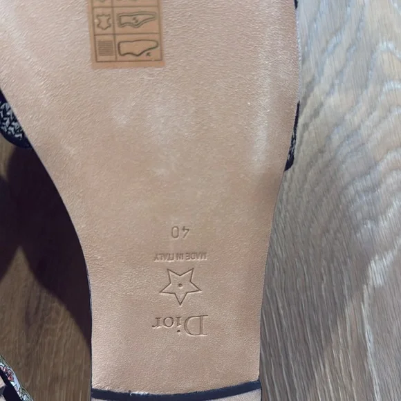 Christian Dior Floral Slide Sandals - Picture 9 of 11